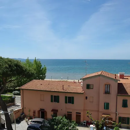 Il Sole Apart Otel Follonica